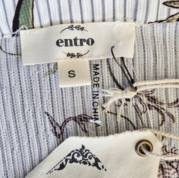 Entro Cold Shoulder Blouse - Picture 7 of 10